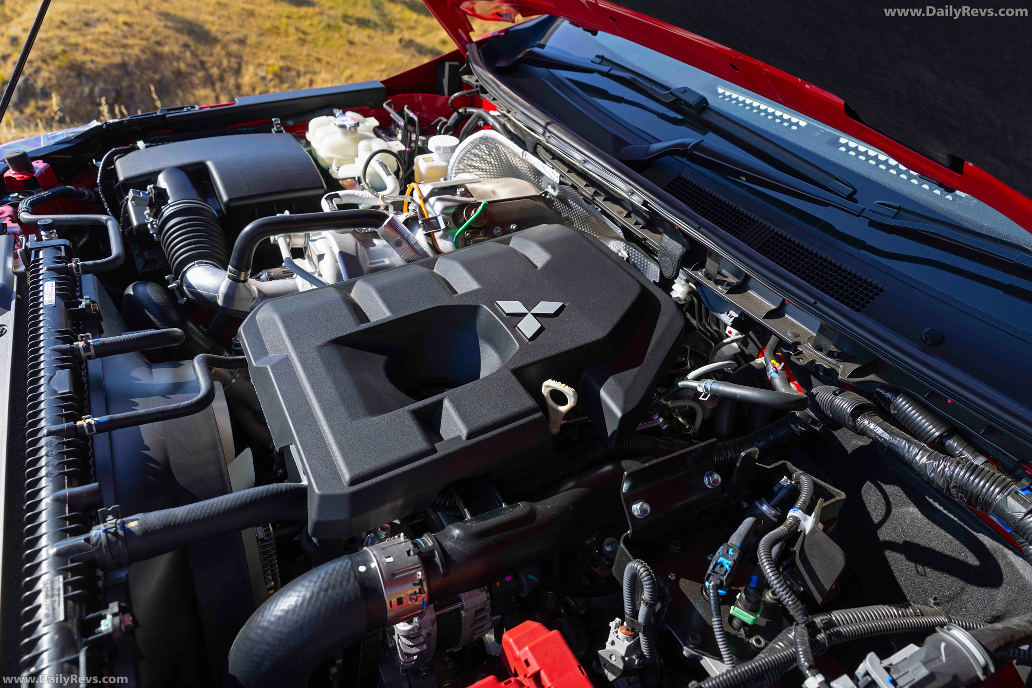 2025 Mitsubishi Triton GLX-R Engine
