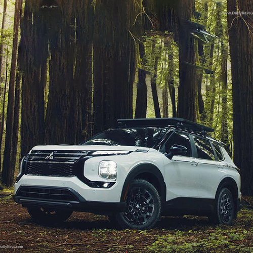 2025 Mitsubishi Outlander Trail Edition Front View