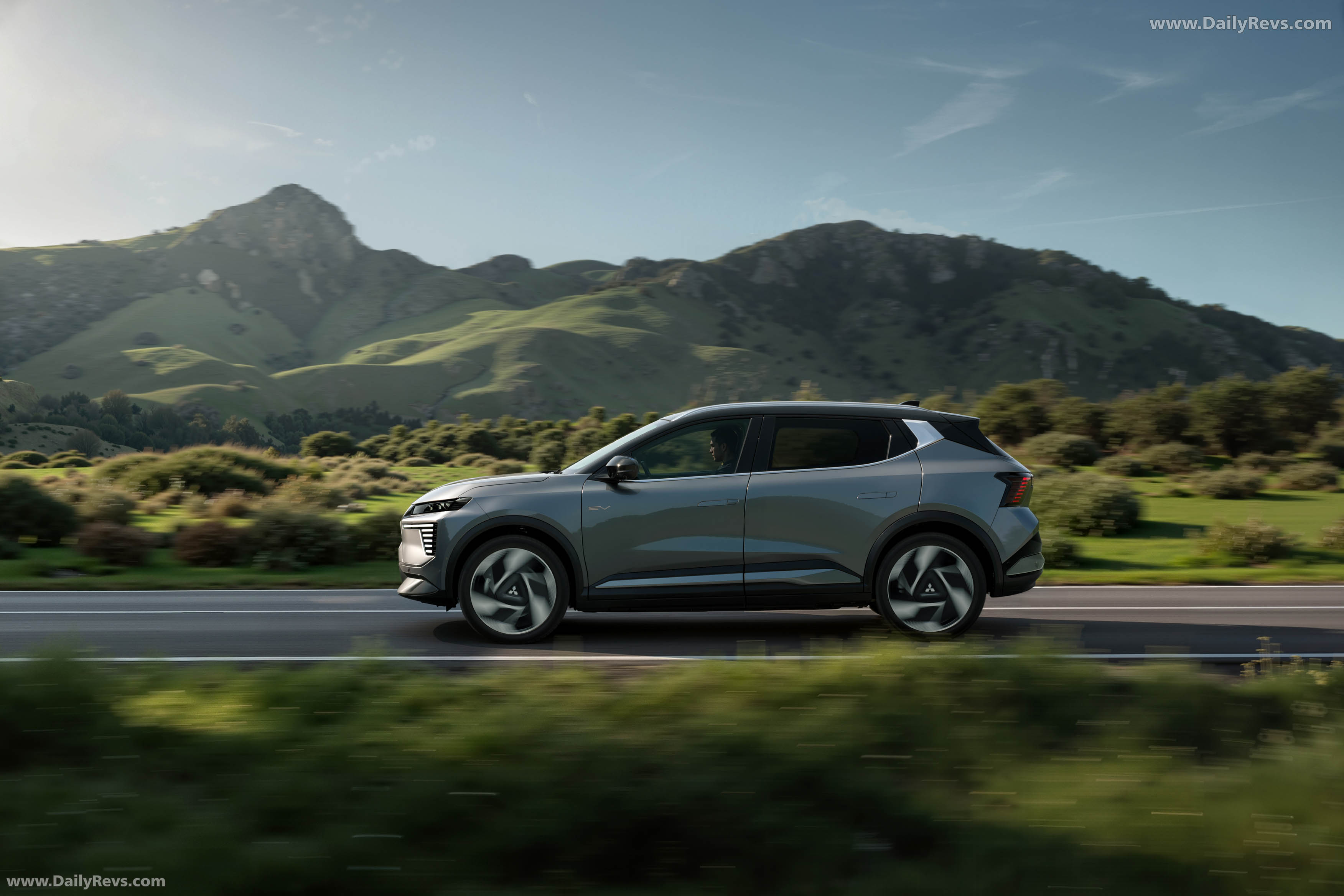 2026 Mitsubishi Eclipse Cross Side View