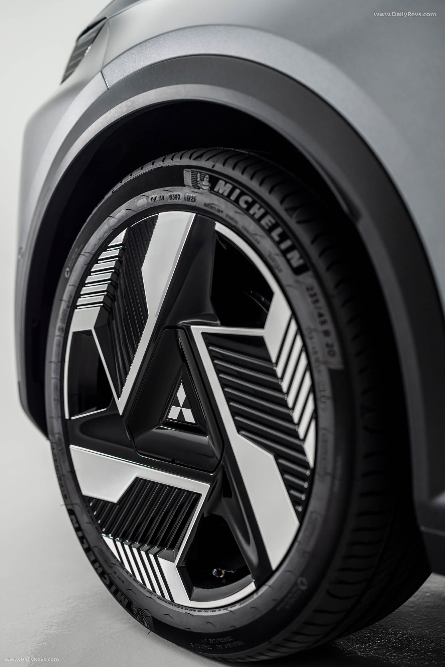 2026 Mitsubishi Eclipse Cross Exterior