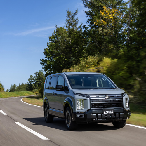 2025 Mitsubishi Delica D5 Prototype Front View