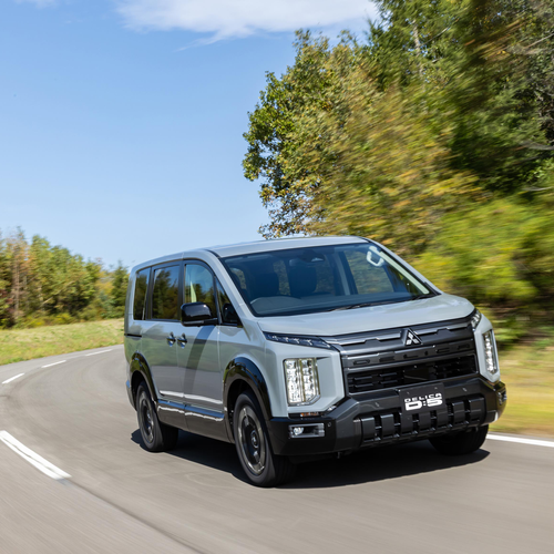 2025 Mitsubishi Delica D5 Prototype Front View