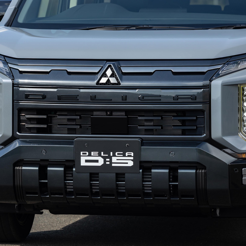 2025 Mitsubishi Delica D5 Prototype Exterior