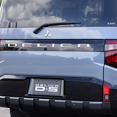 2025 Mitsubishi Delica D5 Prototype Exterior