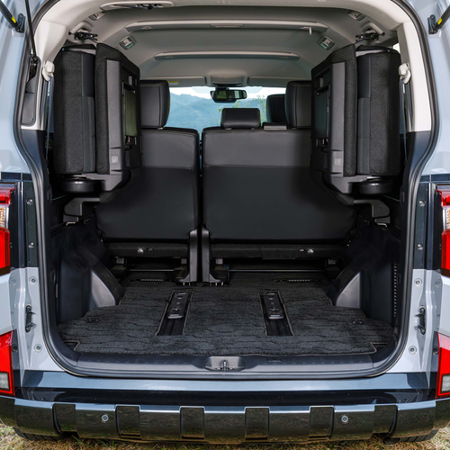 2026 Mitsubishi Delica D5 Interior