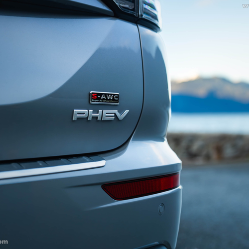 2026 Mitsubishi Outlander PHEV Exterior