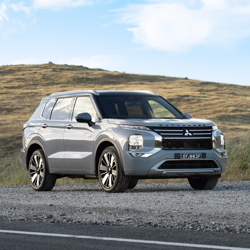 2026 Mitsubishi Outlander PHEV Australian Version Front View