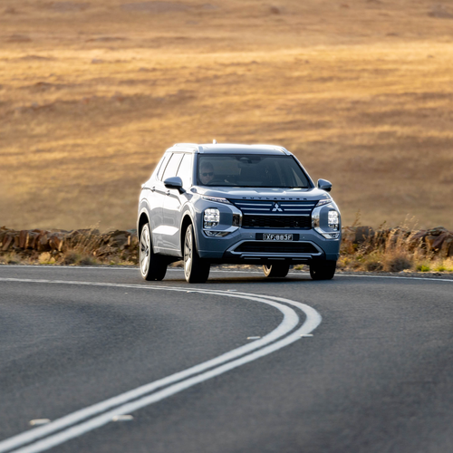 2026 Mitsubishi Outlander PHEV Australian Version Front View