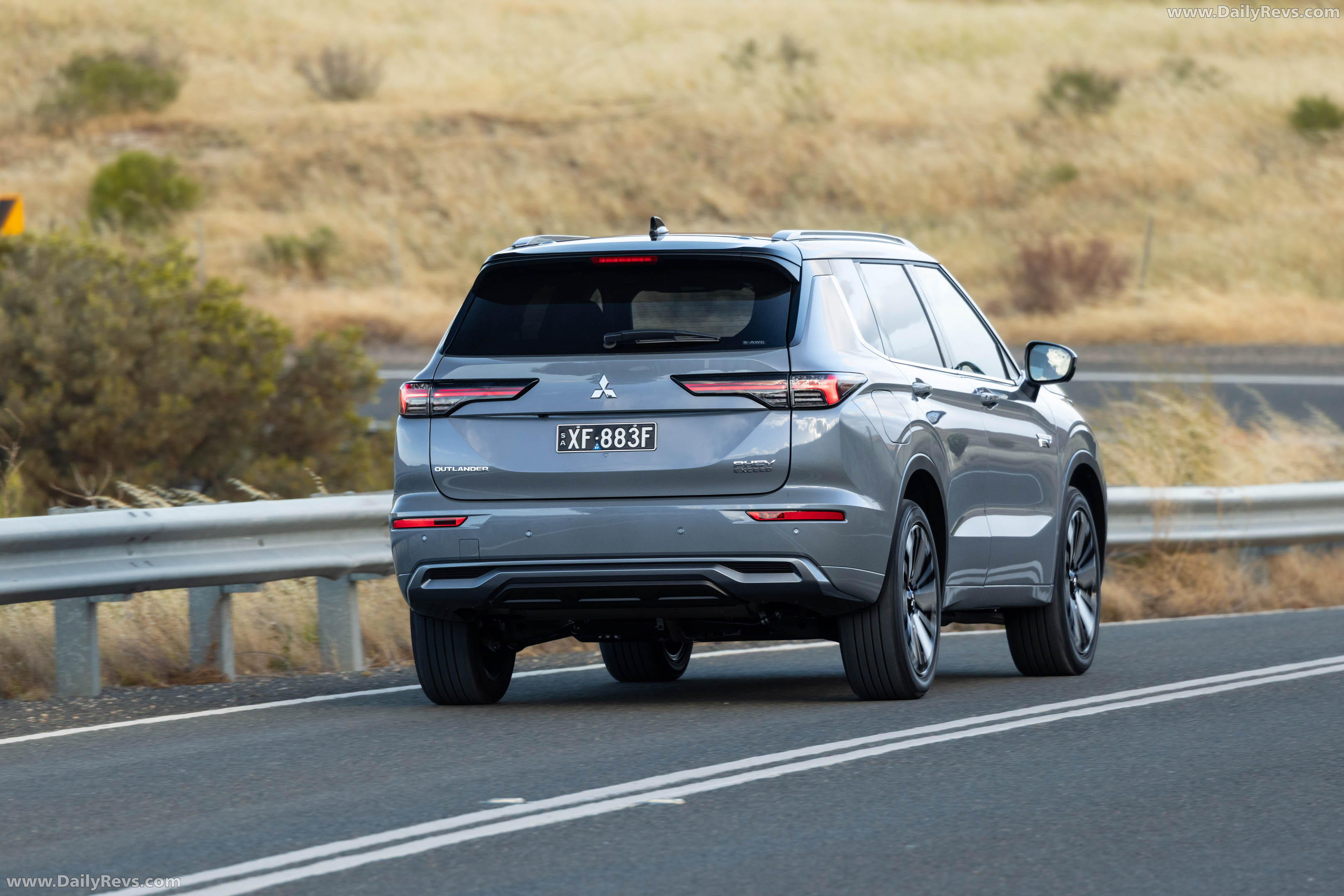 2026 Mitsubishi Outlander PHEV Australian Version Rear View