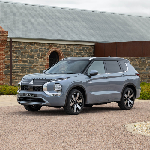 2026 Mitsubishi Outlander PHEV Australian Version Side View