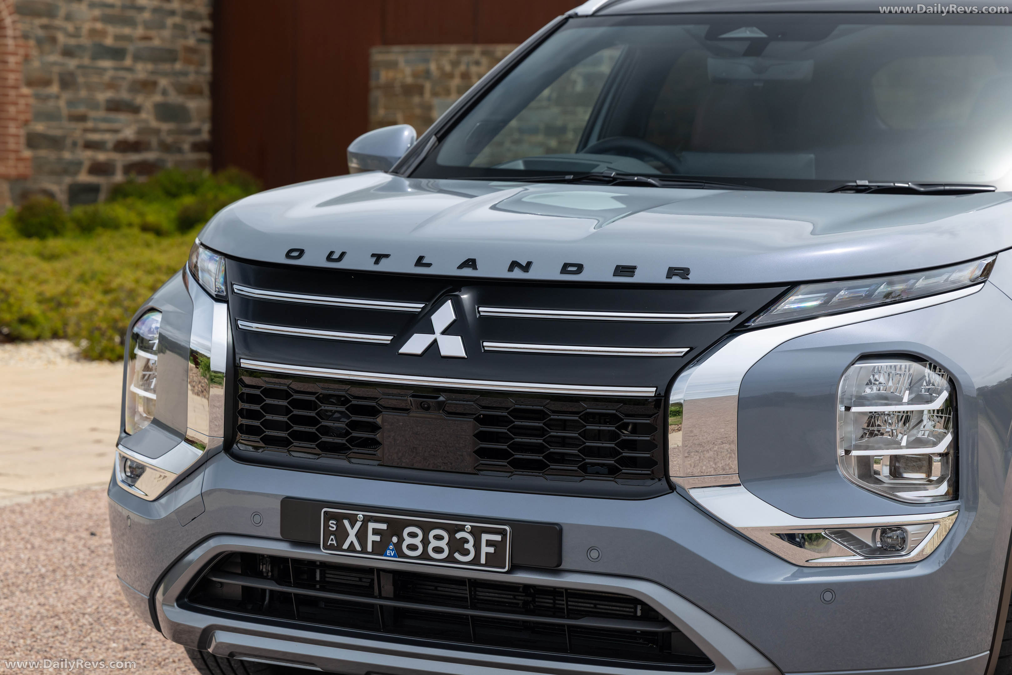 2026 Mitsubishi Outlander PHEV Australian Version Exterior