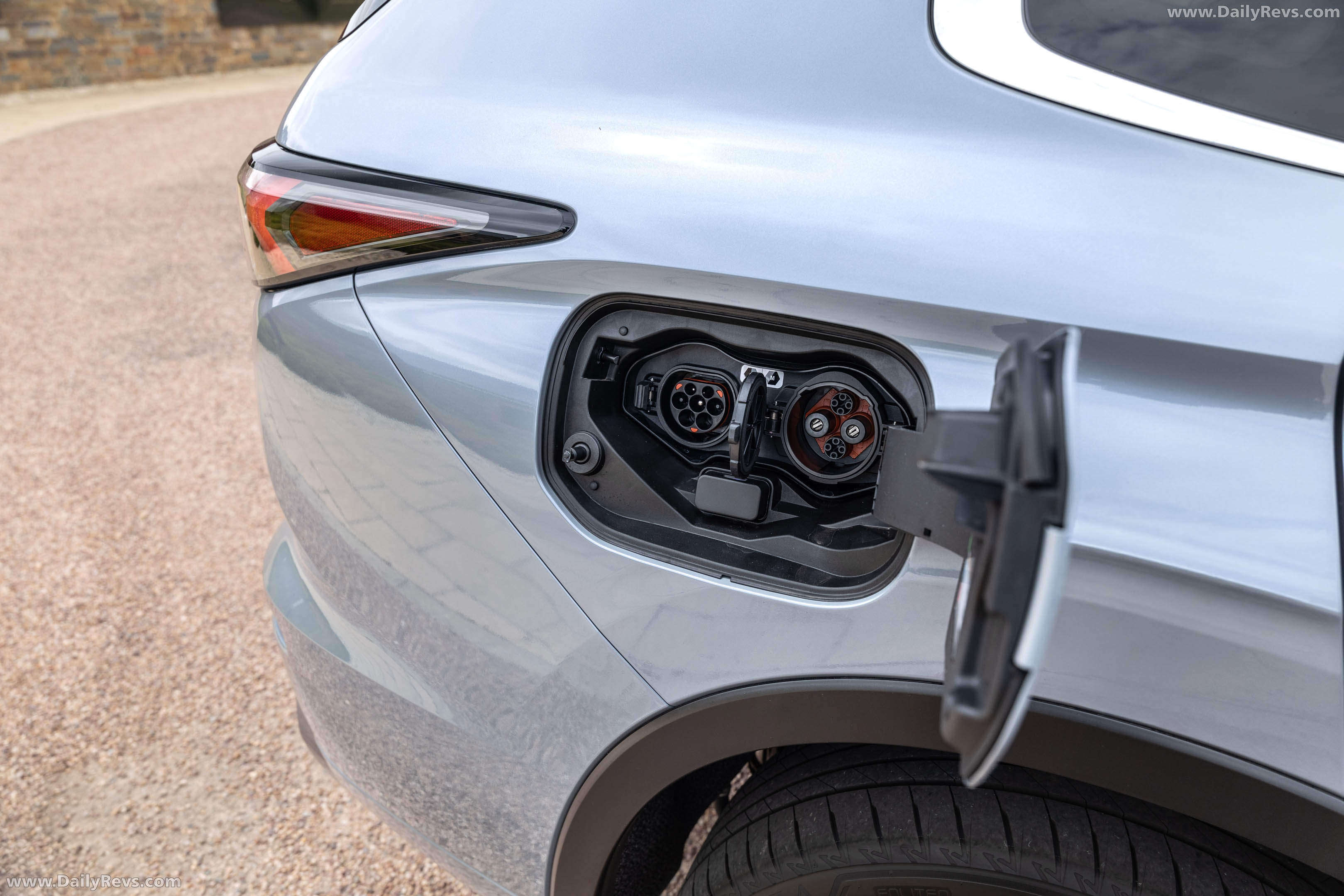 2026 Mitsubishi Outlander PHEV Australian Version Exterior