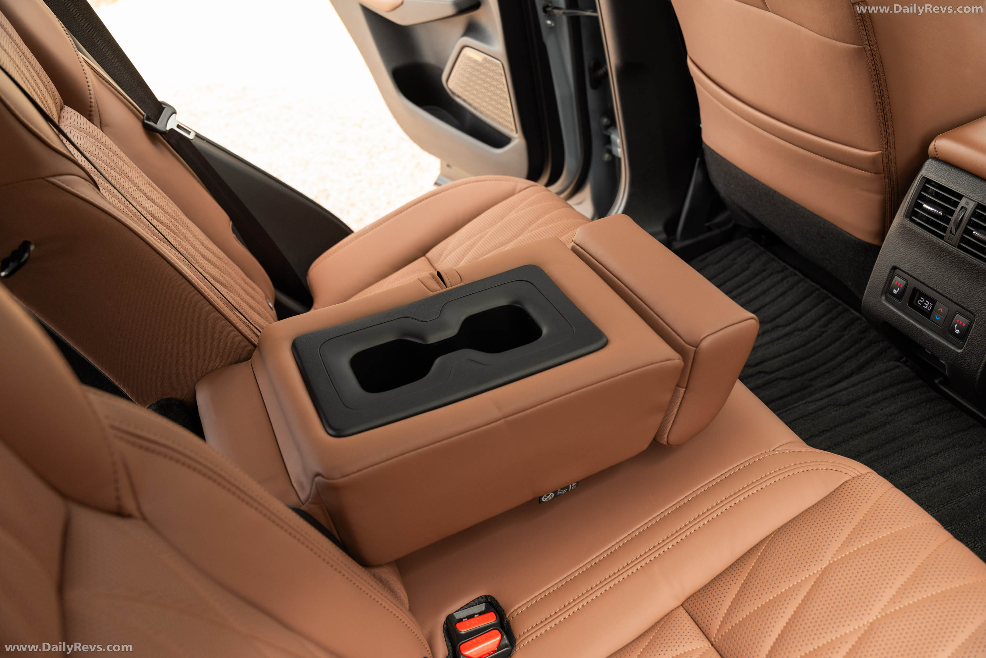 2026 Mitsubishi Outlander PHEV Australian Version Interior