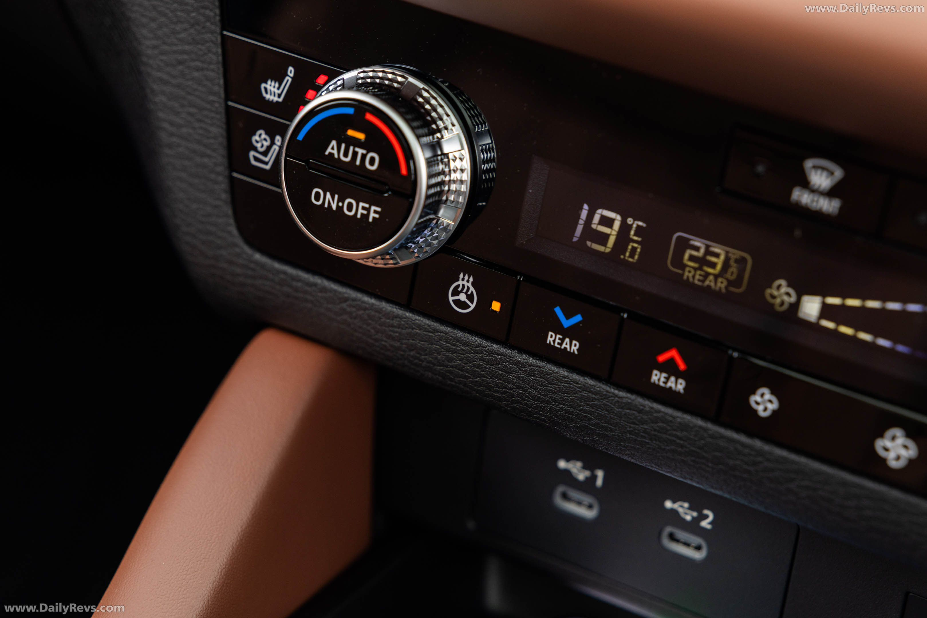 2026 Mitsubishi Outlander PHEV Australian Version Interior