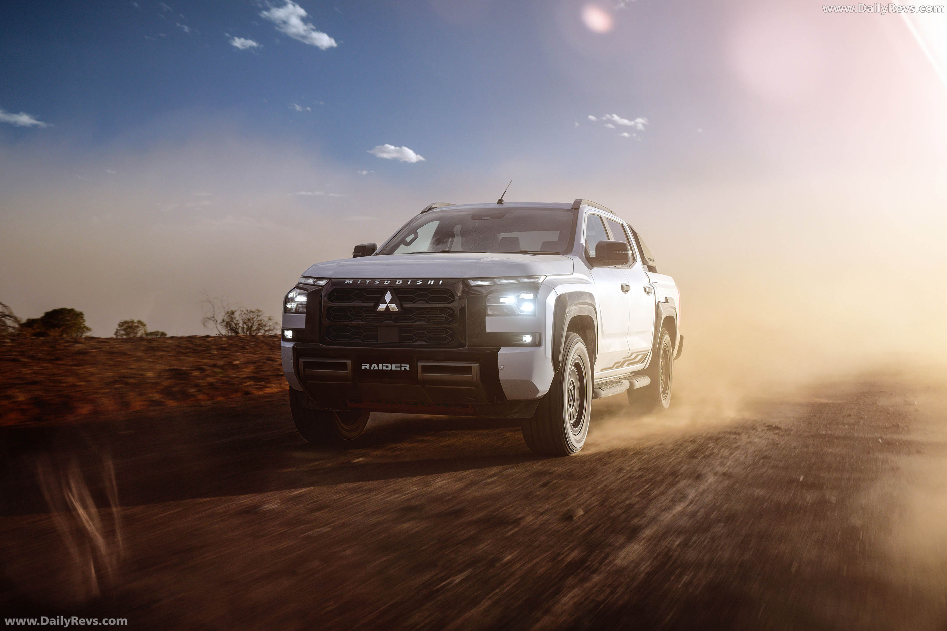 2026 Mitsubishi Triton Raider Front View