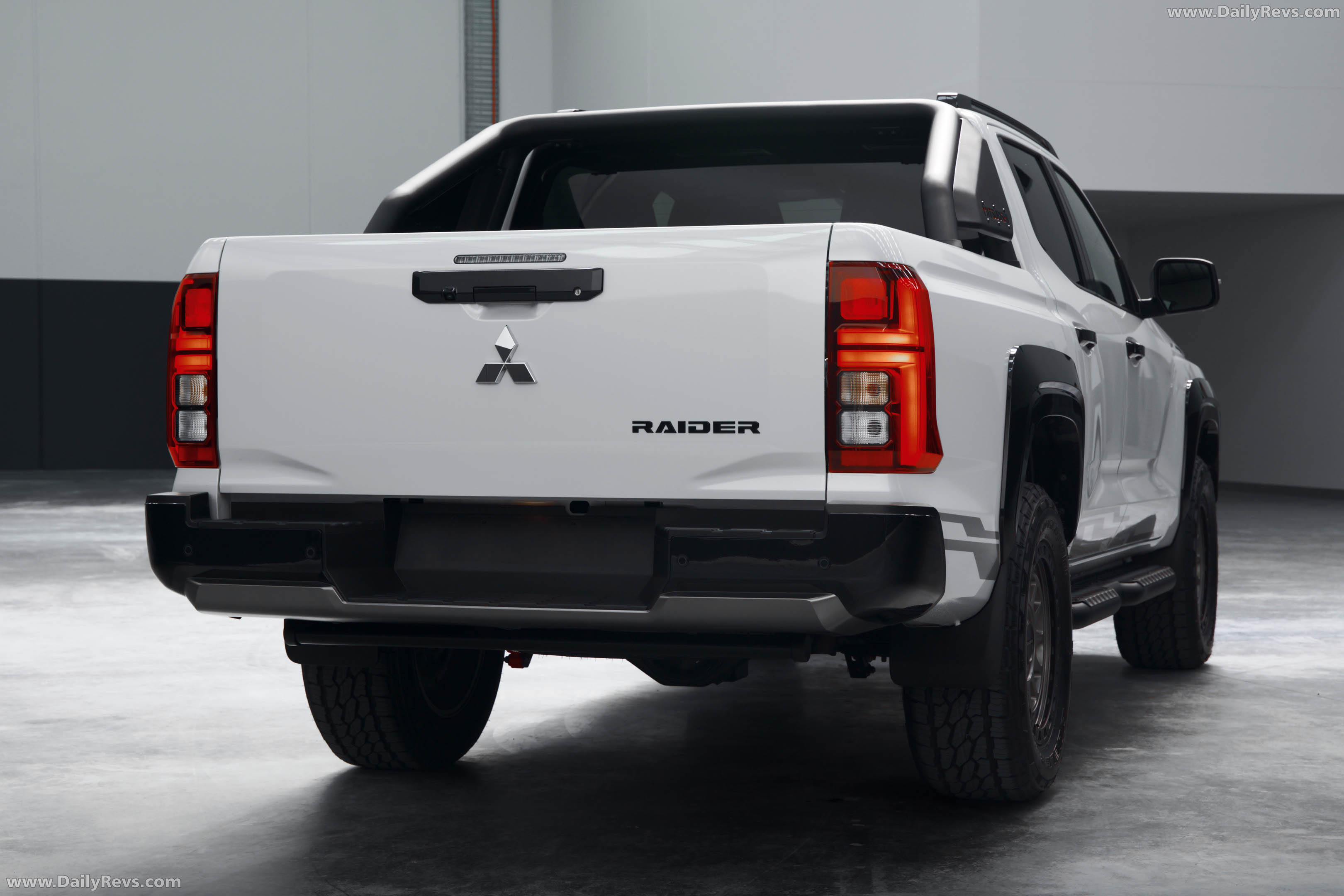 2026 Mitsubishi Triton Raider Rear View