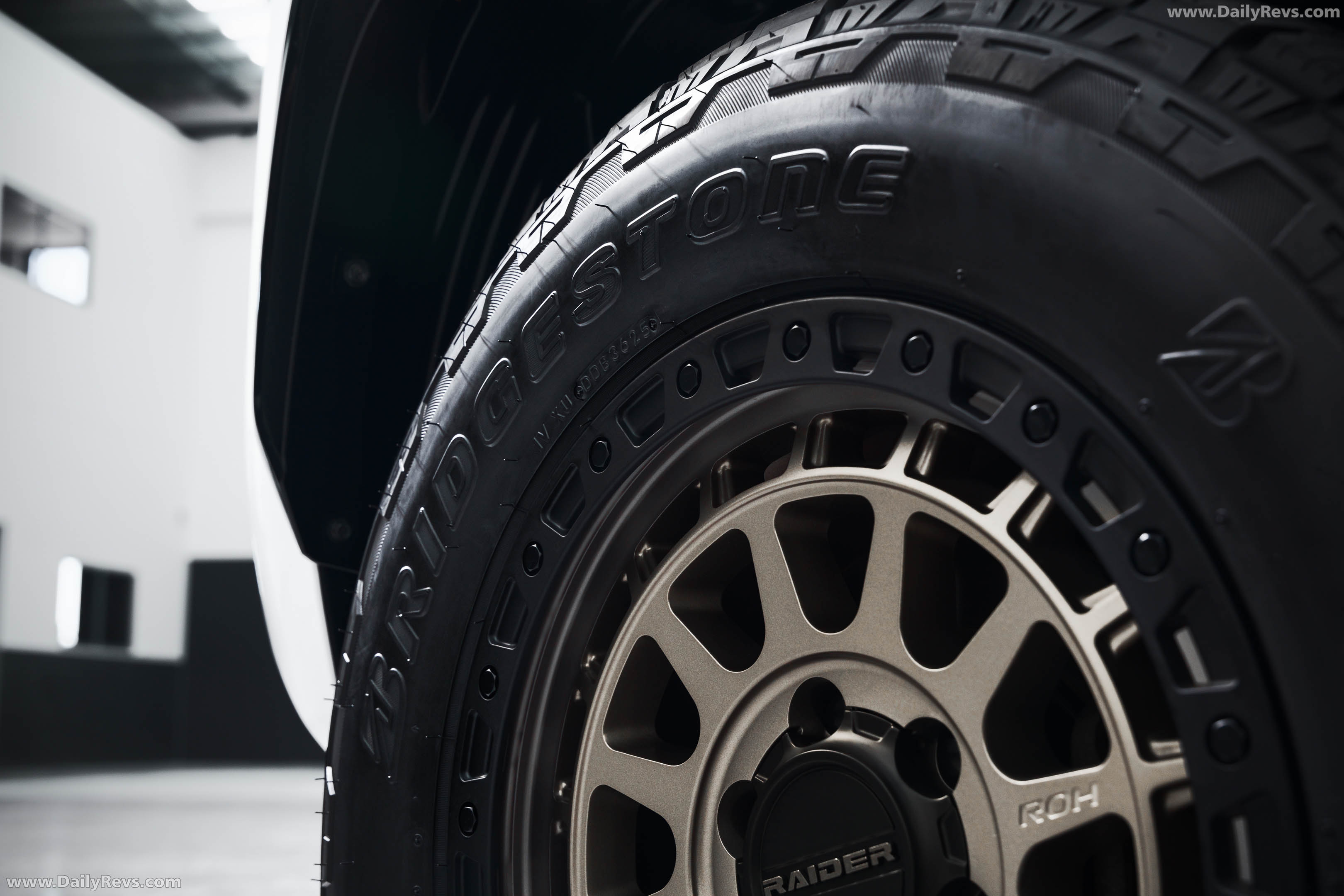 2026 Mitsubishi Triton Raider Exterior