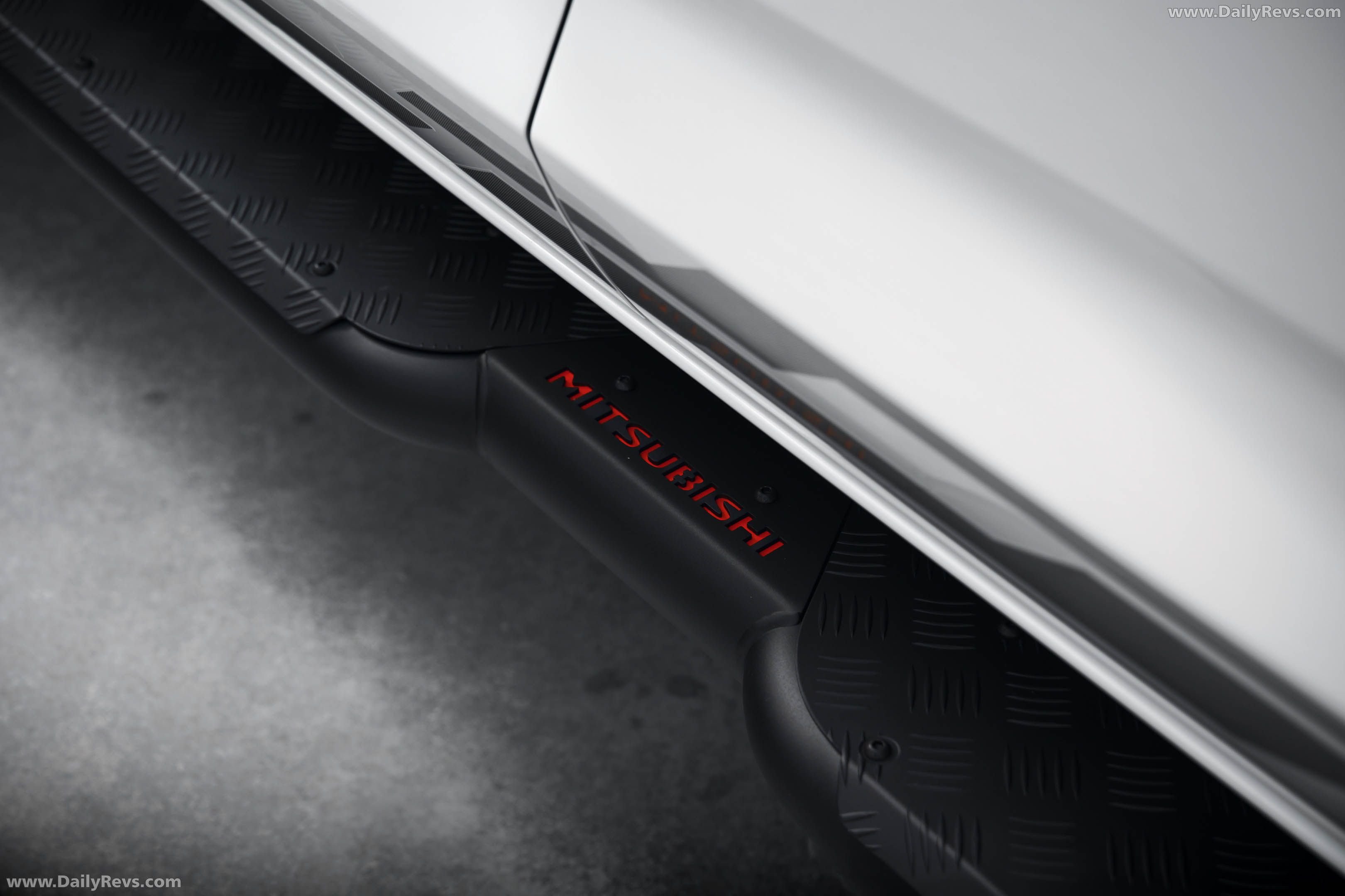 2026 Mitsubishi Triton Raider Exterior