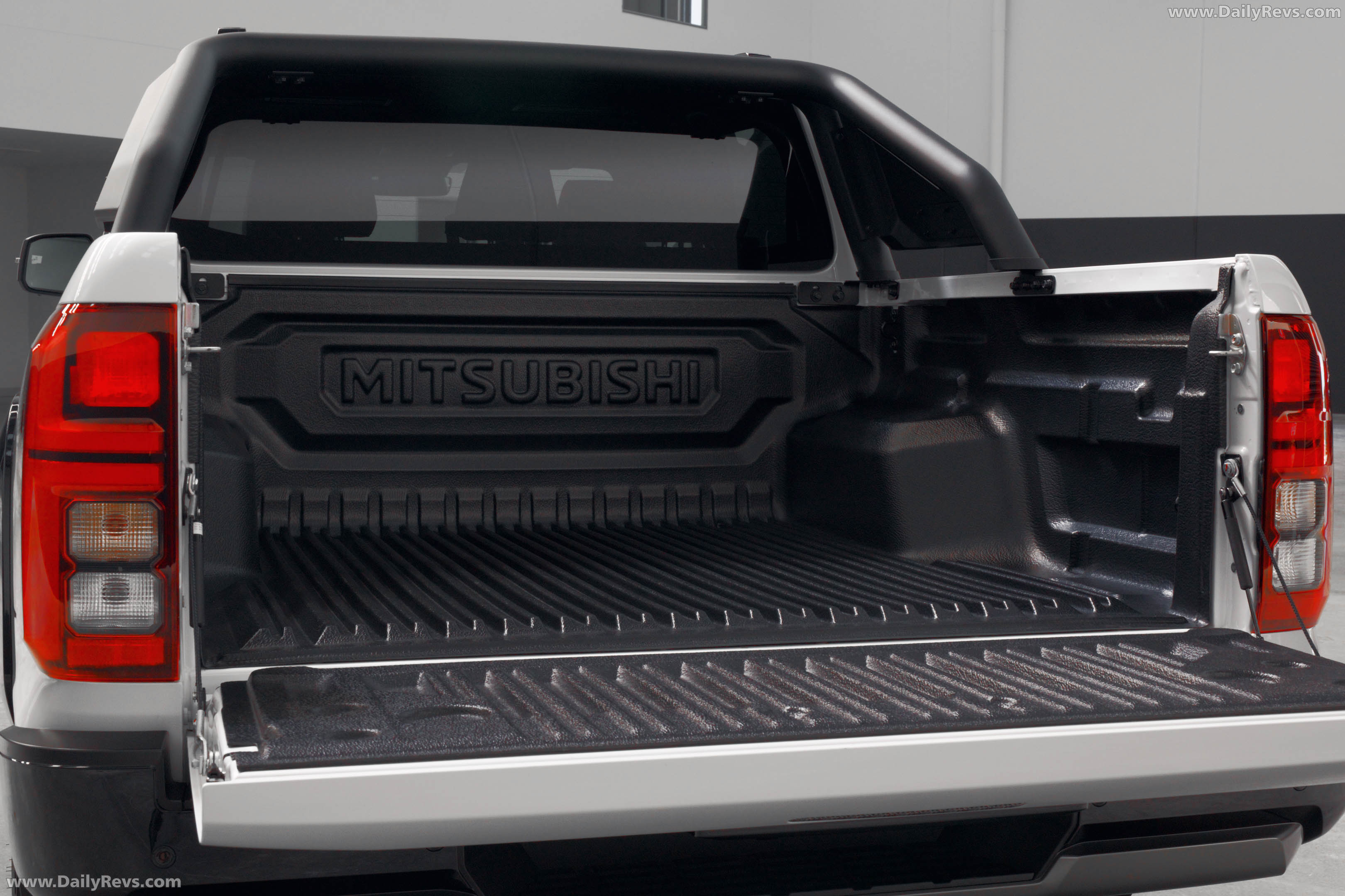 2026 Mitsubishi Triton Raider Interior