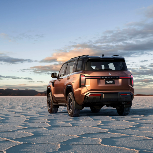2027 Mitsubishi Pajero Cross-Country Rear View