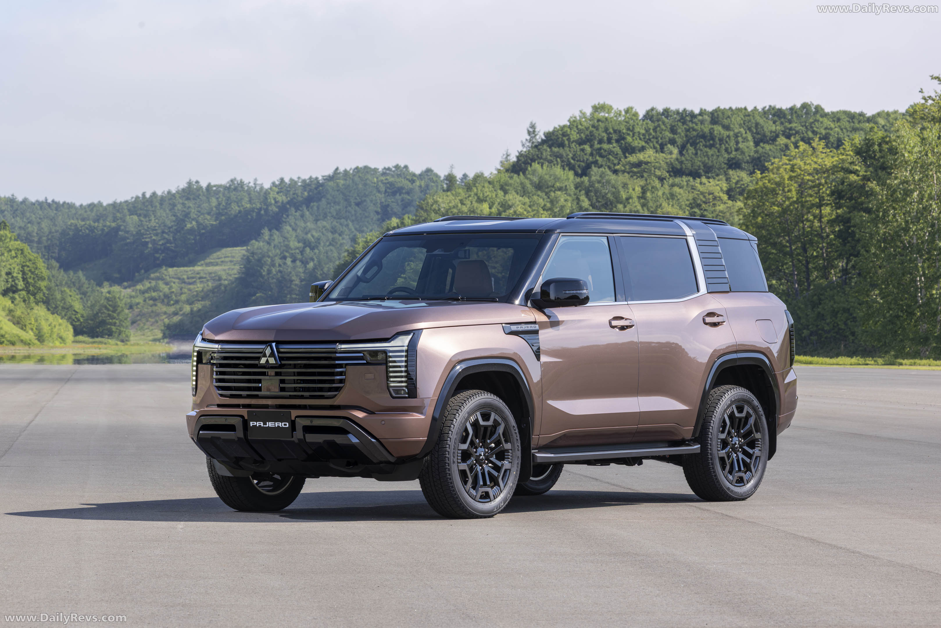 2027 Mitsubishi Pajero Australian Version Front View