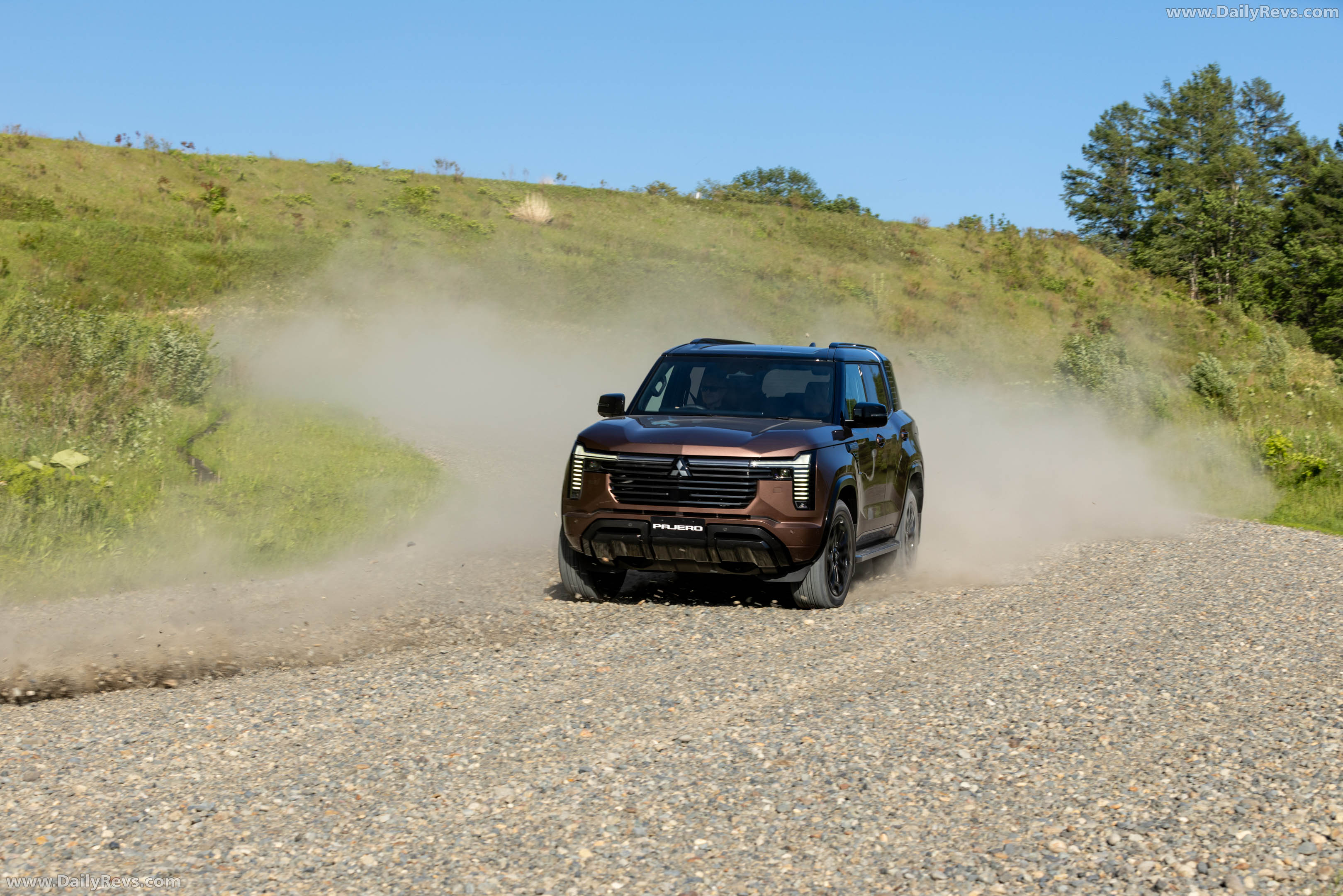 2027 Mitsubishi Pajero Australian Version Front View