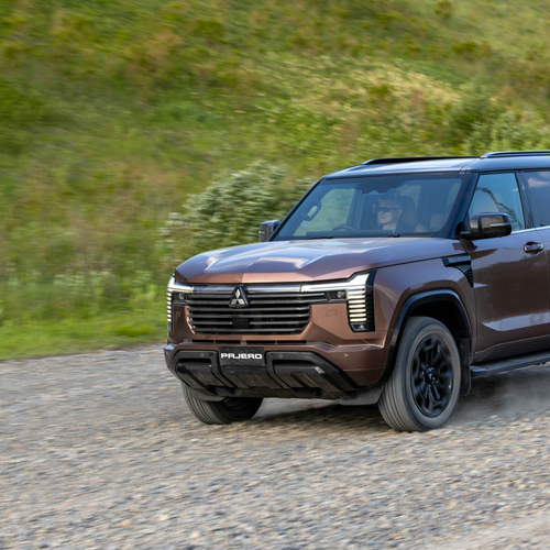 2027 Mitsubishi Pajero Australian Version Front View