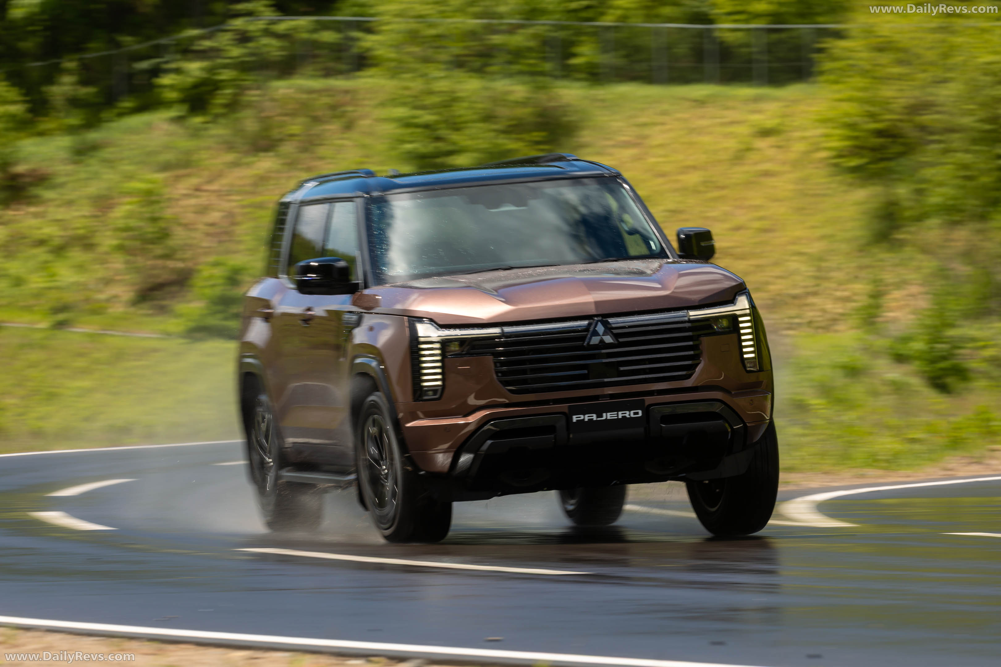 2027 Mitsubishi Pajero Australian Version Front View
