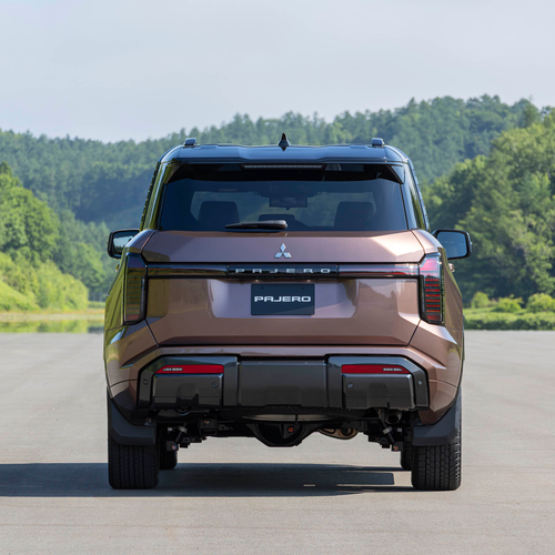 2027 Mitsubishi Pajero Australian Version Rear View