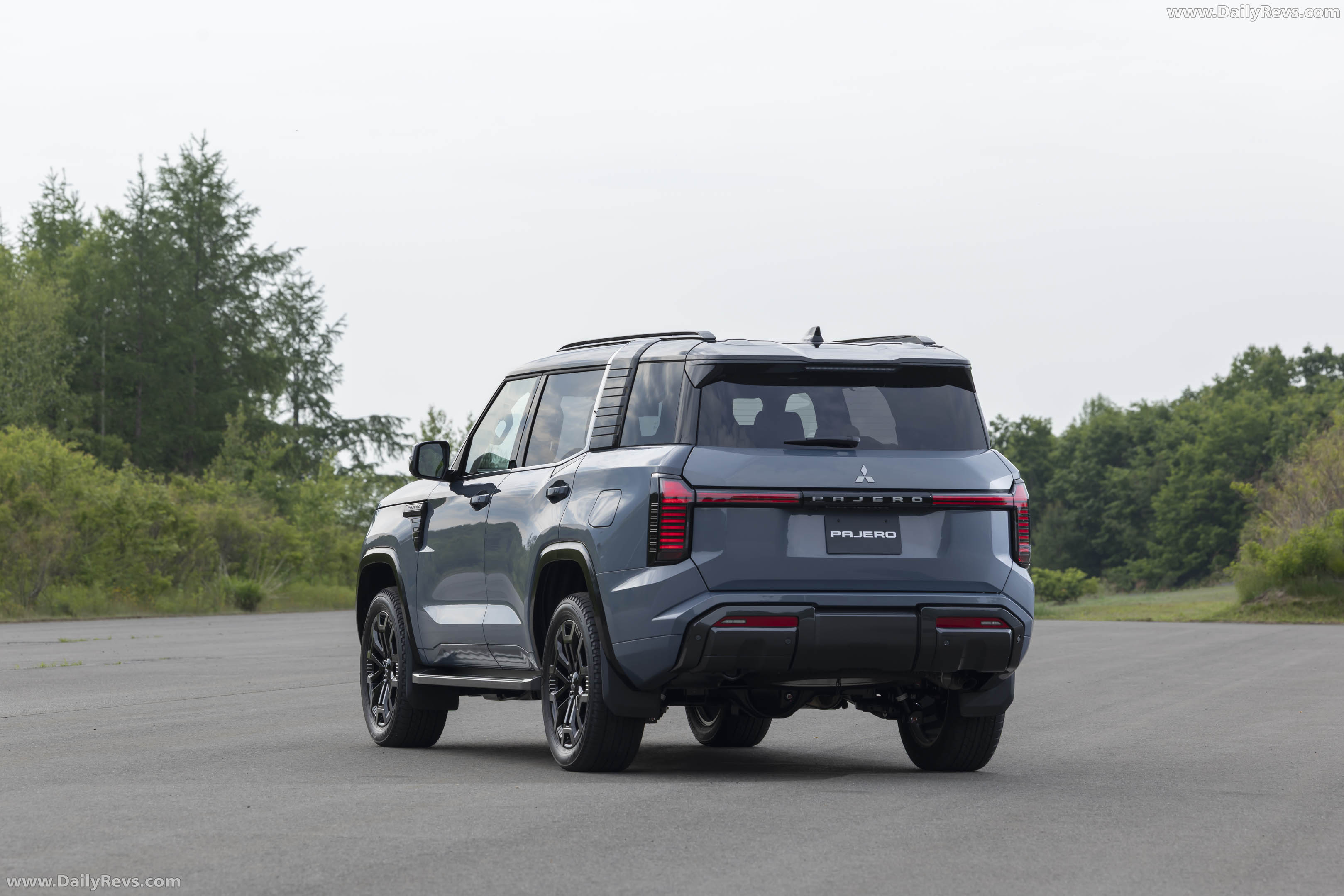 2027 Mitsubishi Pajero Australian Version Rear View