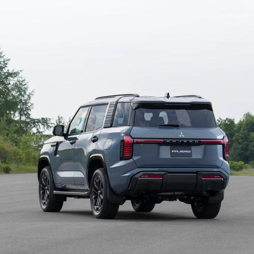 2027 Mitsubishi Pajero Australian Version Rear View
