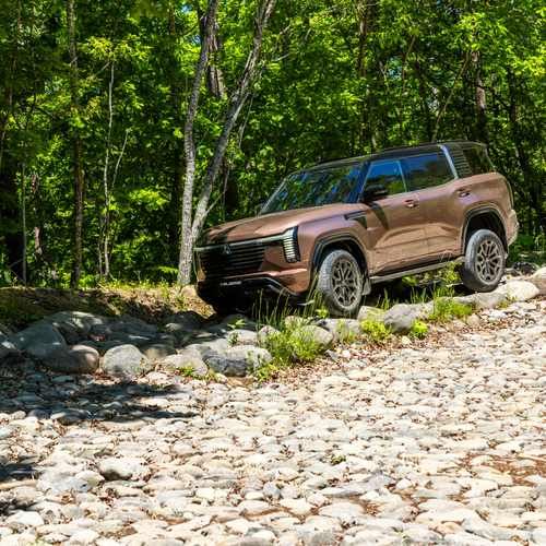 2027 Mitsubishi Pajero Australian Version Side View