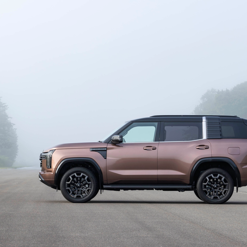 2027 Mitsubishi Pajero Australian Version Side View
