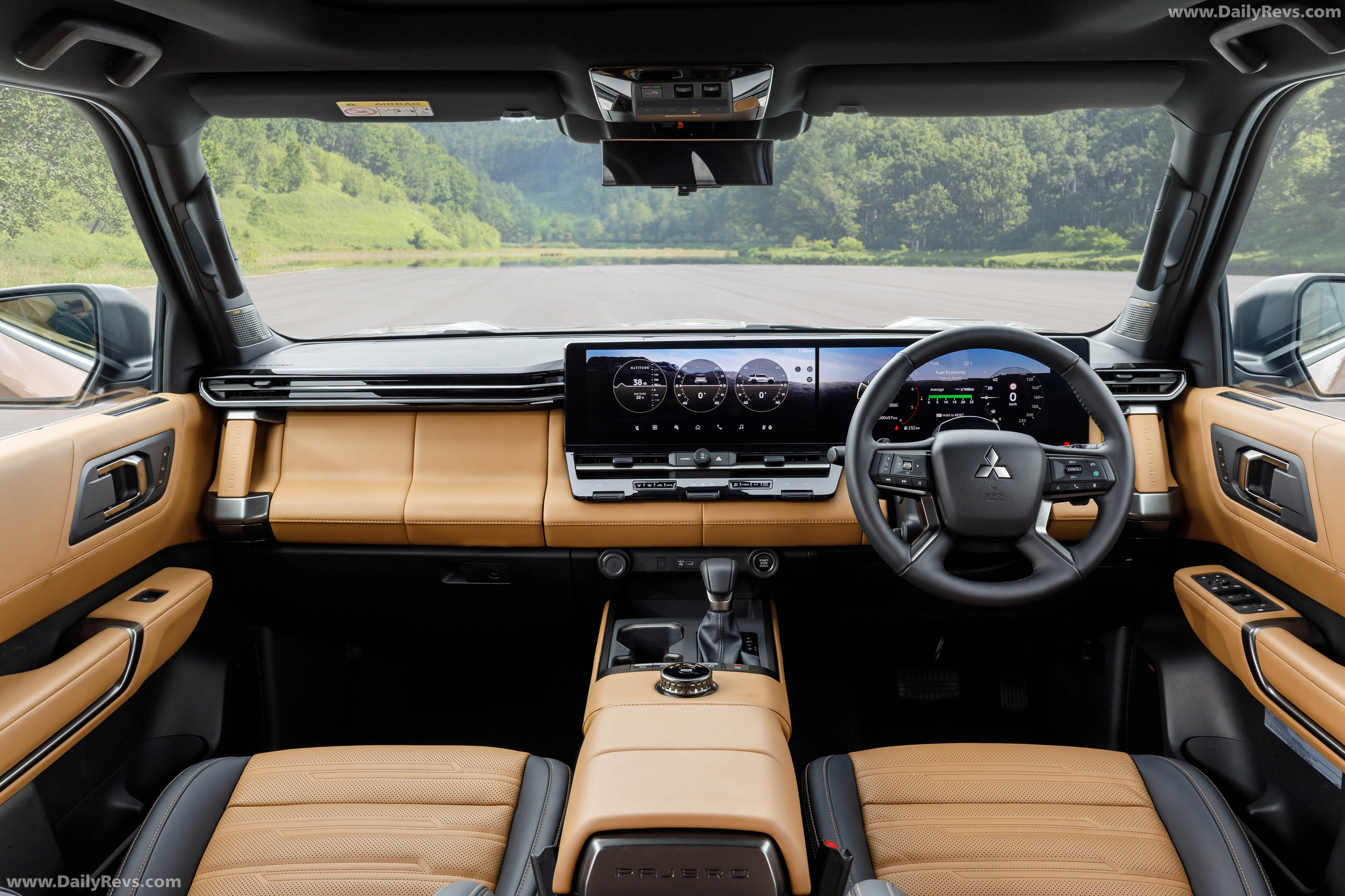 2027 Mitsubishi Pajero Australian Version Interior