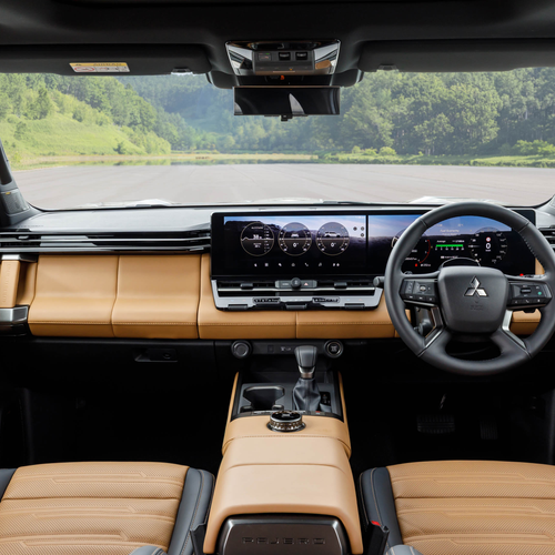 2027 Mitsubishi Pajero Australian Version Interior