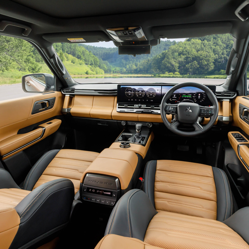 2027 Mitsubishi Pajero Australian Version Interior