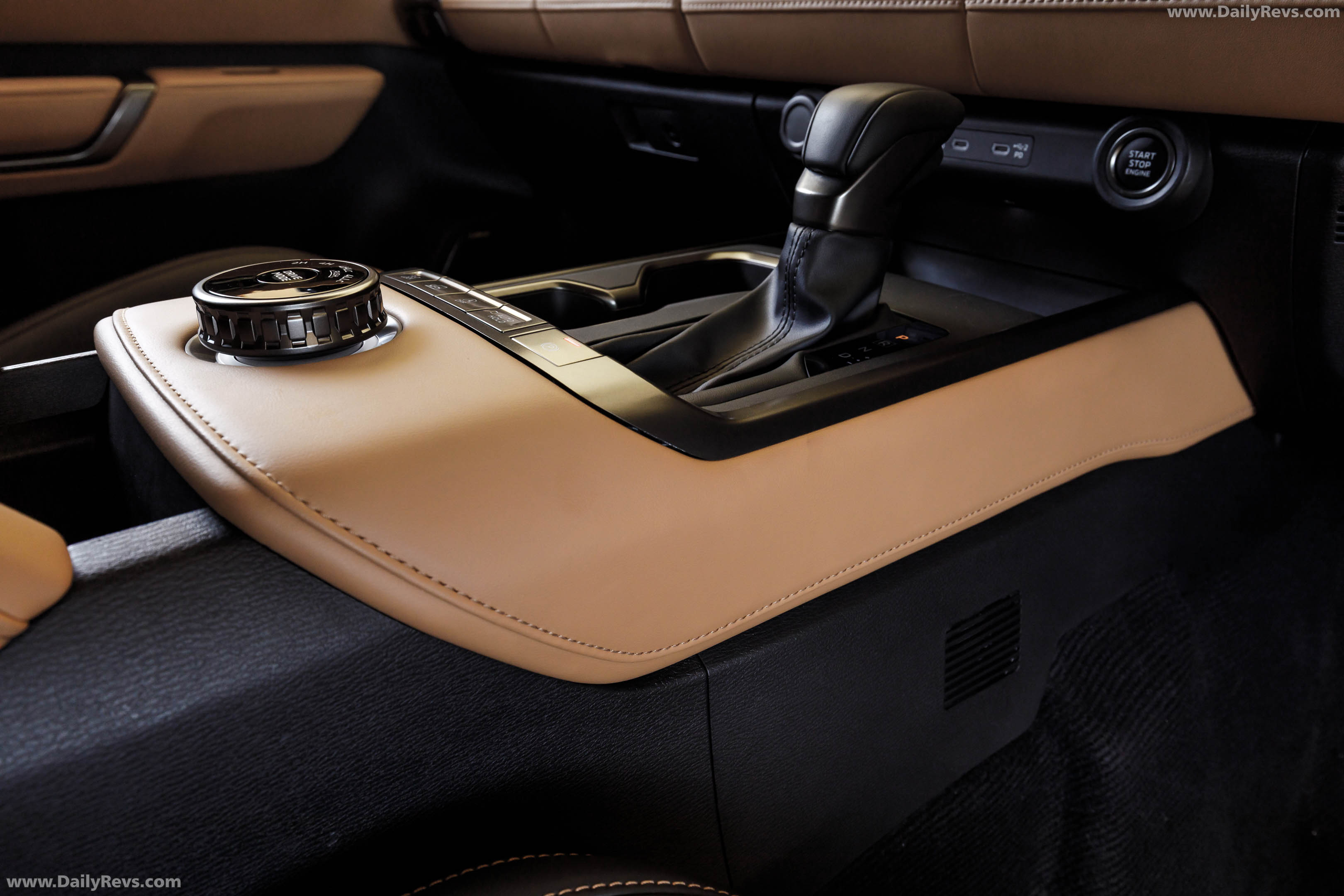 2027 Mitsubishi Pajero Australian Version Interior