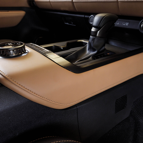 2027 Mitsubishi Pajero Australian Version Interior