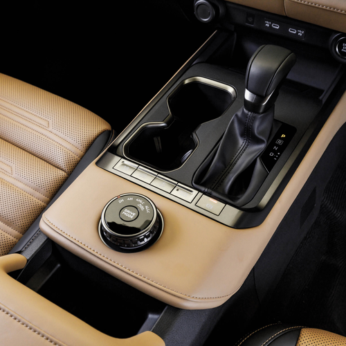 2027 Mitsubishi Pajero Australian Version Interior