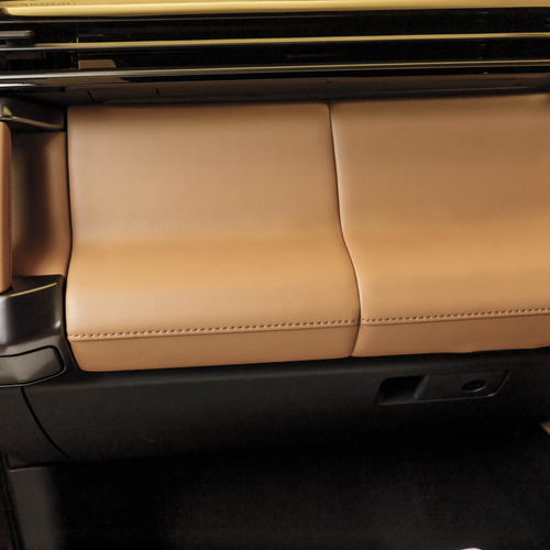 2027 Mitsubishi Pajero Australian Version Interior