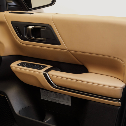 2027 Mitsubishi Pajero Australian Version Interior