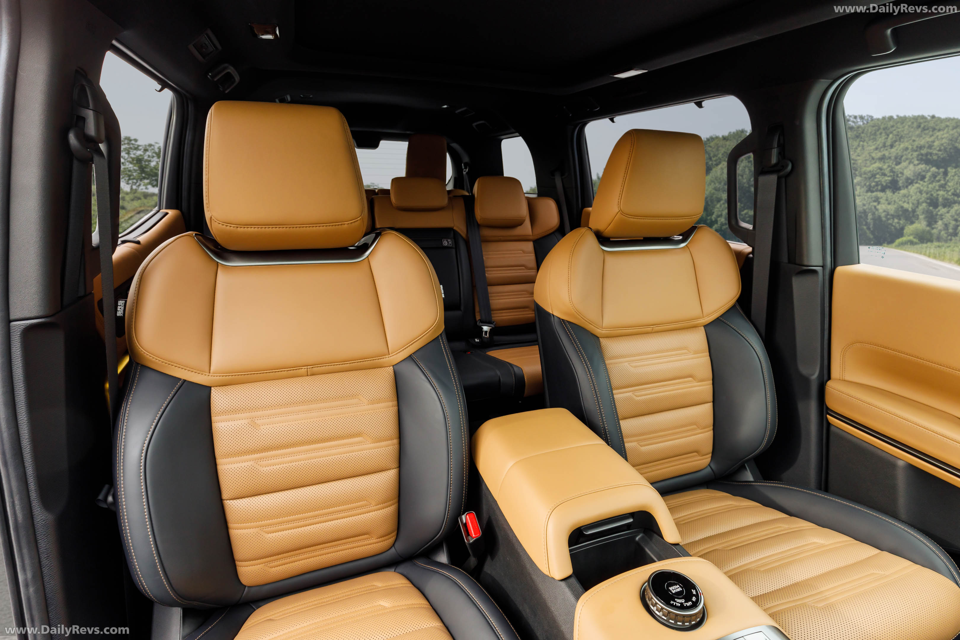 2027 Mitsubishi Pajero Australian Version Interior