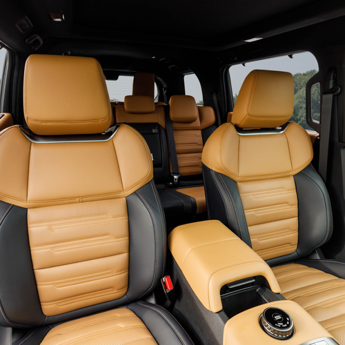 2027 Mitsubishi Pajero Australian Version Interior