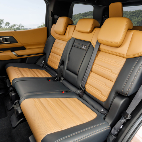 2027 Mitsubishi Pajero Australian Version Interior