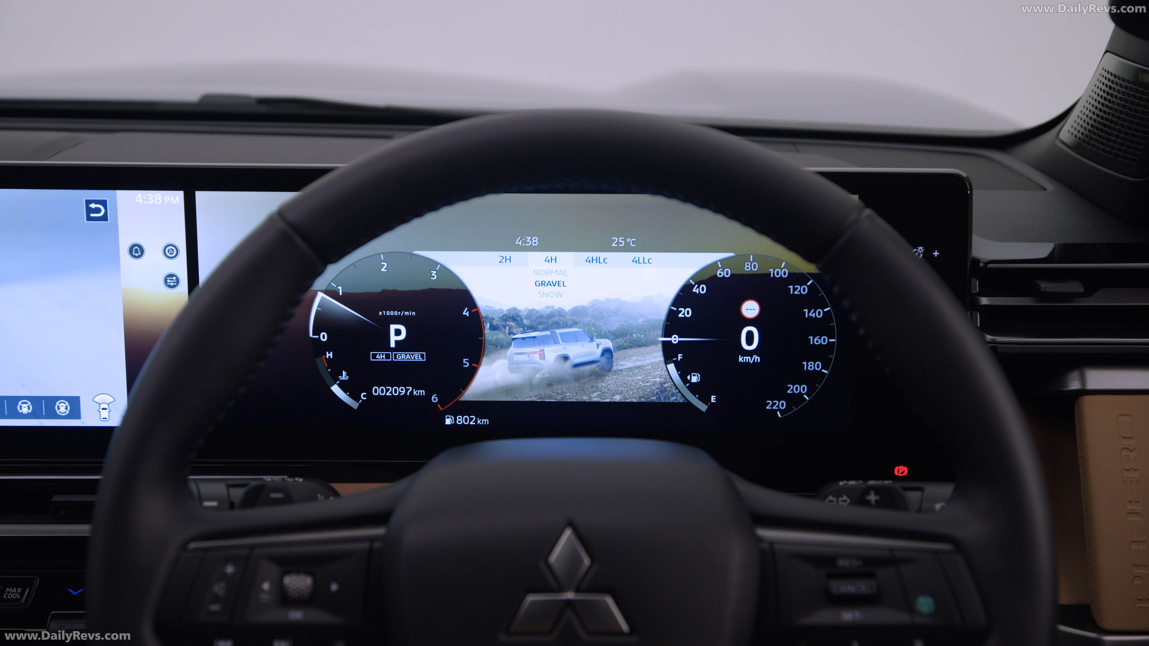 2027 Mitsubishi Pajero Australian Version Interior