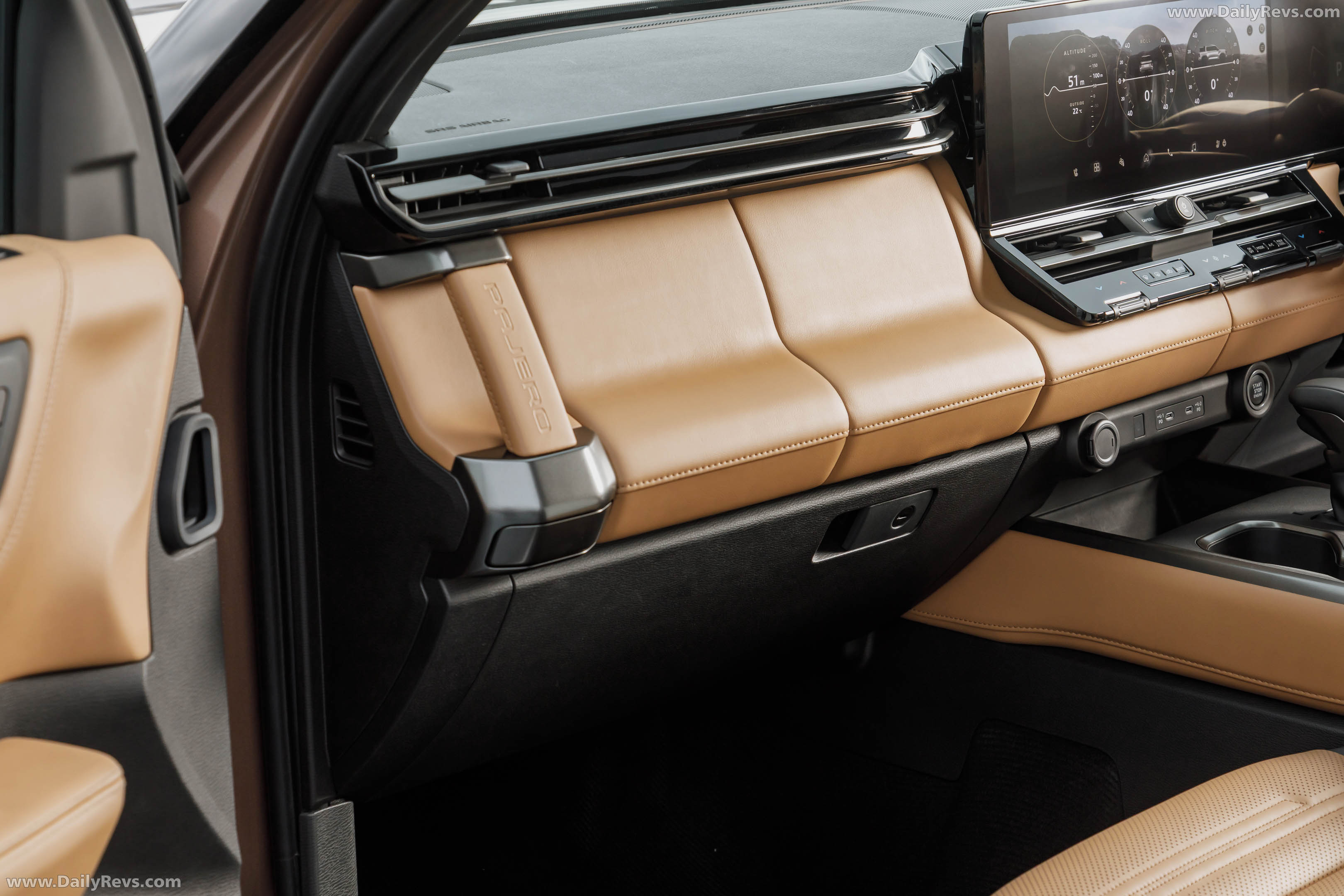2027 Mitsubishi Pajero Australian Version Interior