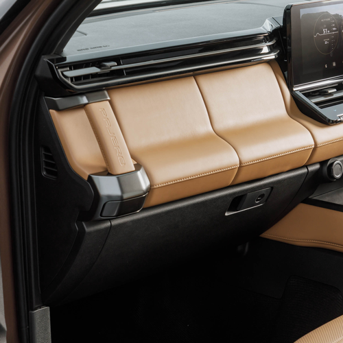 2027 Mitsubishi Pajero Australian Version Interior