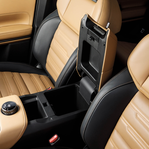 2027 Mitsubishi Pajero Australian Version Interior