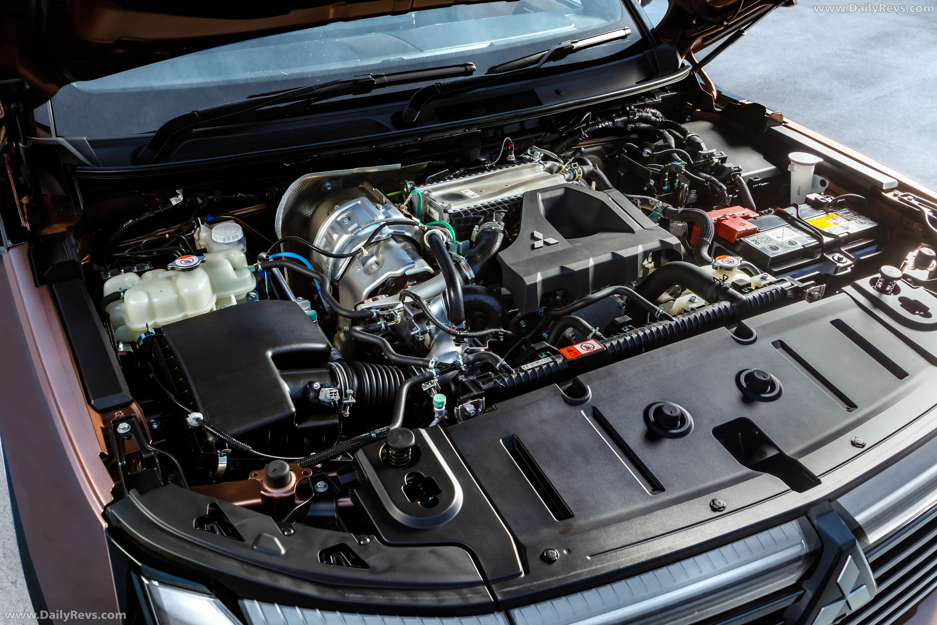 2027 Mitsubishi Pajero Australian Version Engine