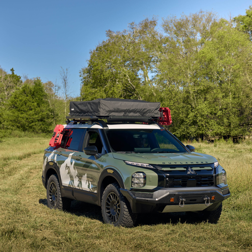 2028 Mitsubishi Outlander Diamond Trail Edition Front View